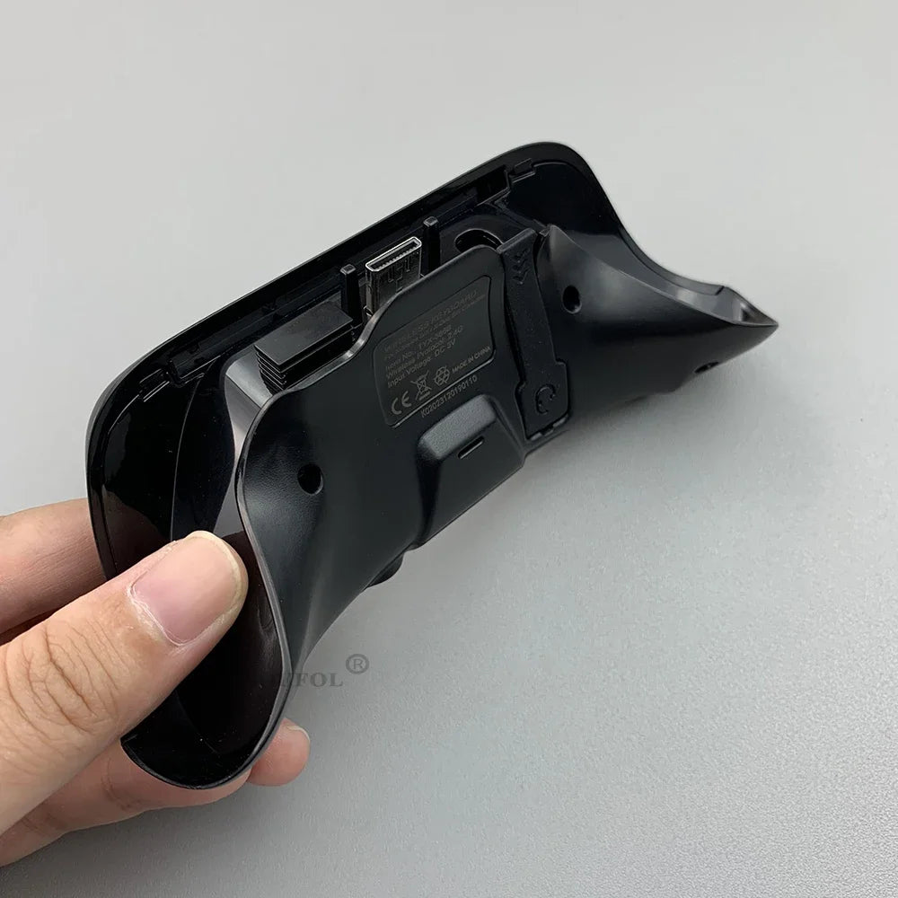 Drahtlose 2,4 GHz Mini-Controller-Tastatur, Gaming-Chatpad mit Audio-/Headset-Buchse für Xbox Series X/S Controller-Zubehör