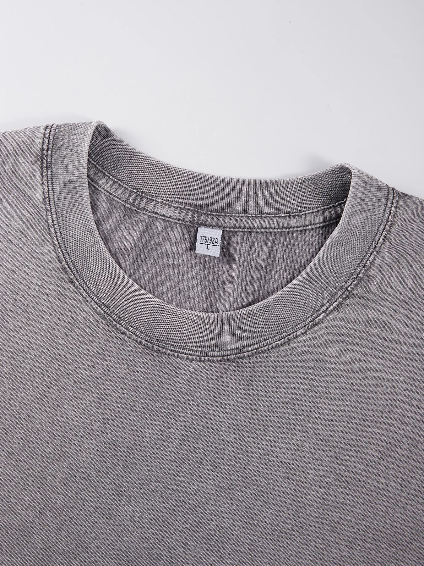 Oversize Vintage T-Shirt | "acid-wash" Baumwolle mit Dackel-Motiv | Statement Piece - NVTS Solutions